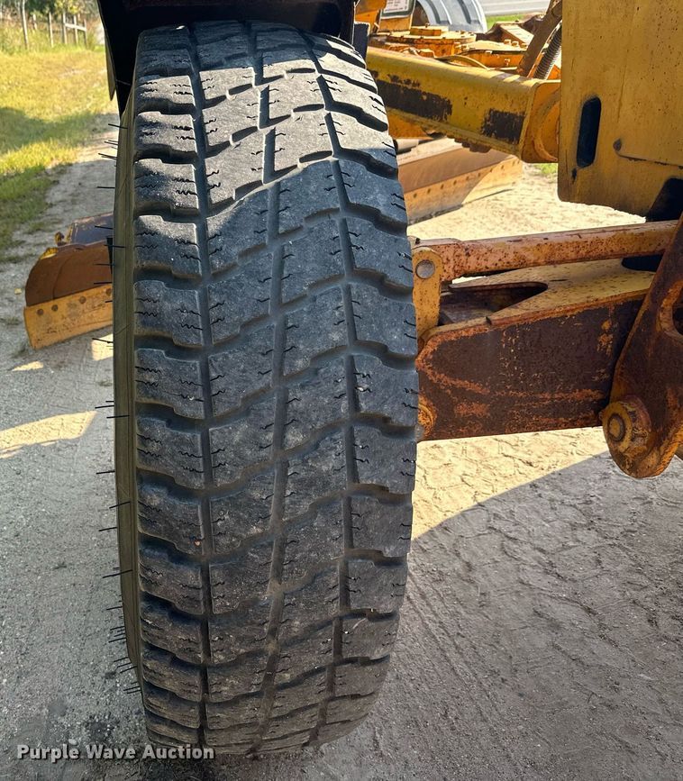 image for item DT6356 John Deere 770A motor grader