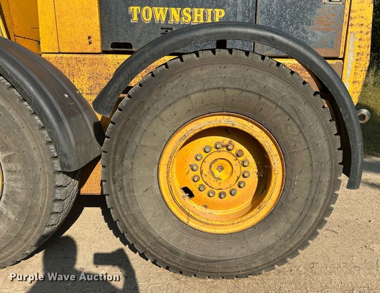 image for item DT6356 John Deere 770A motor grader