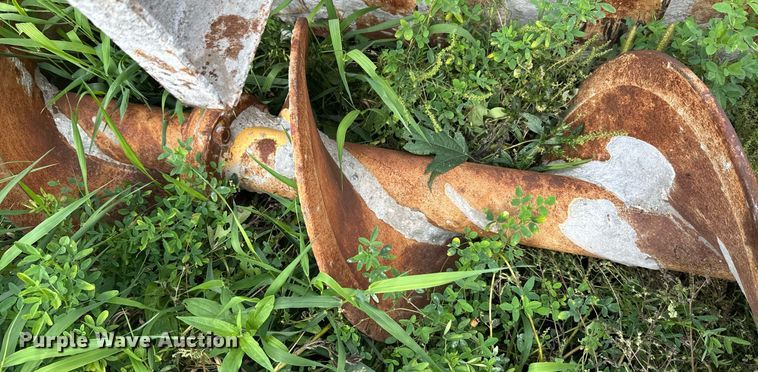 image for item DT6360 Gomaco PS60 placer spreader