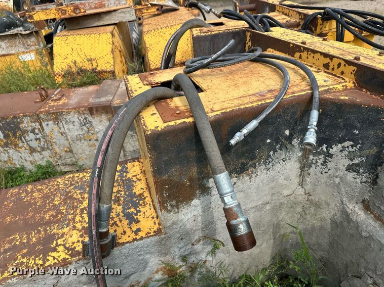 image for item DT6360 Gomaco PS60 placer spreader