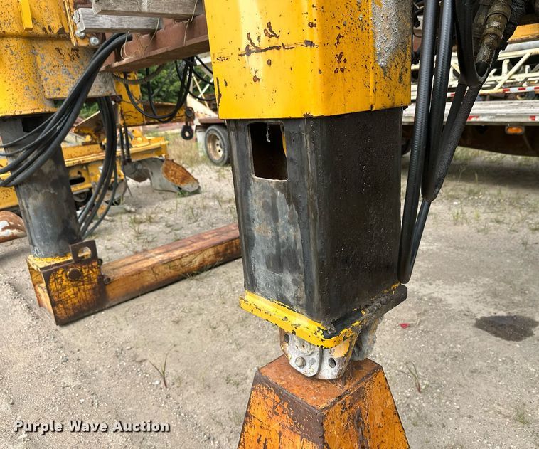 image for item DT6360 Gomaco PS60 placer spreader