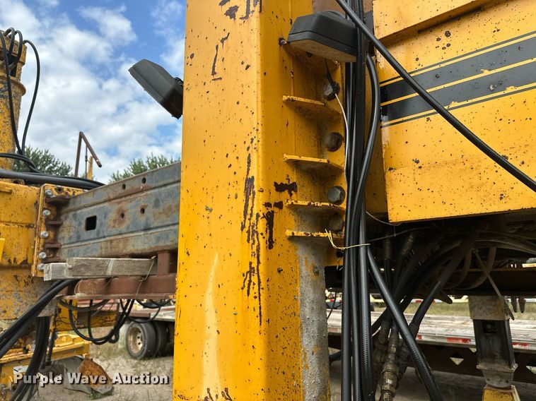 image for item DT6360 Gomaco PS60 placer spreader