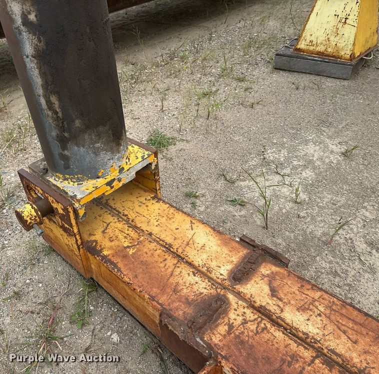 image for item DT6360 Gomaco PS60 placer spreader