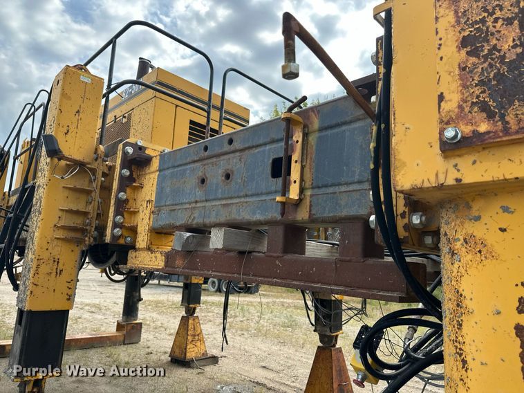 image for item DT6360 Gomaco PS60 placer spreader