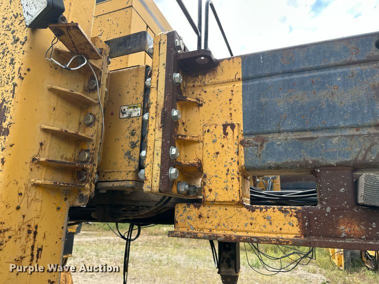 image for item DT6360 Gomaco PS60 placer spreader