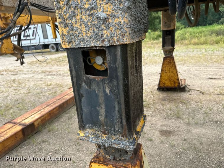 image for item DT6360 Gomaco PS60 placer spreader