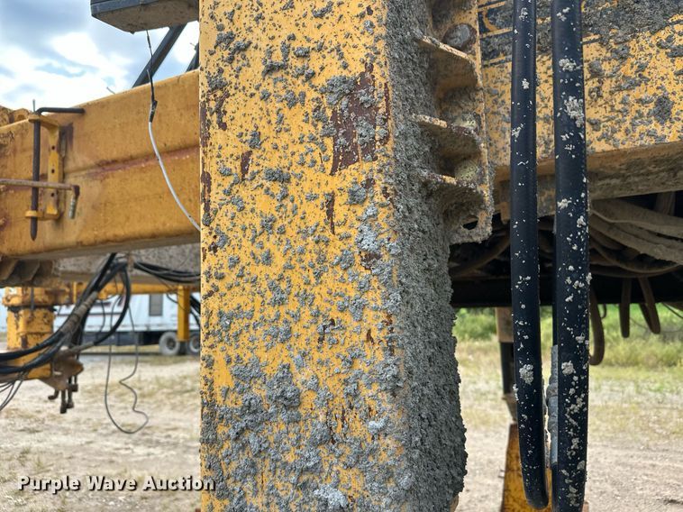 image for item DT6360 Gomaco PS60 placer spreader