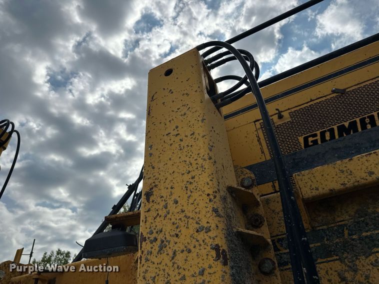 image for item DT6360 Gomaco PS60 placer spreader