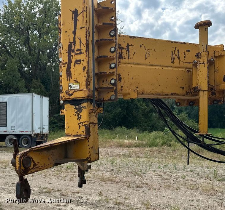 image for item DT6360 Gomaco PS60 placer spreader