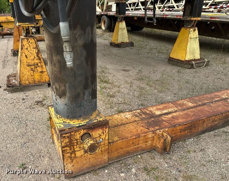 image for item DT6360 Gomaco PS60 placer spreader