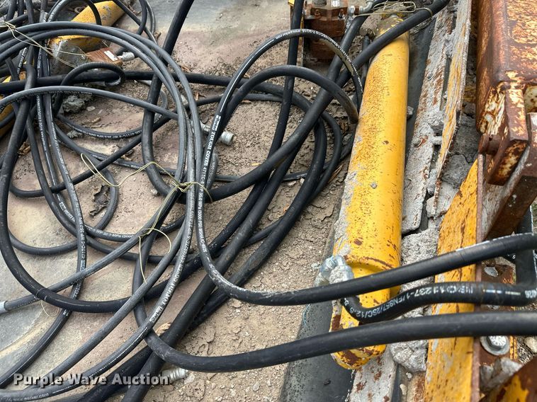 image for item DT6360 Gomaco PS60 placer spreader