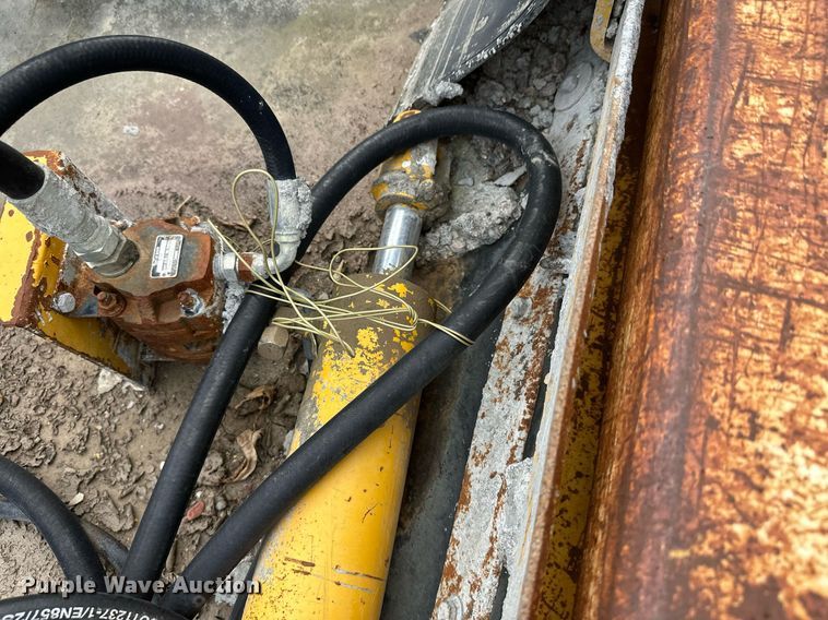 image for item DT6360 Gomaco PS60 placer spreader