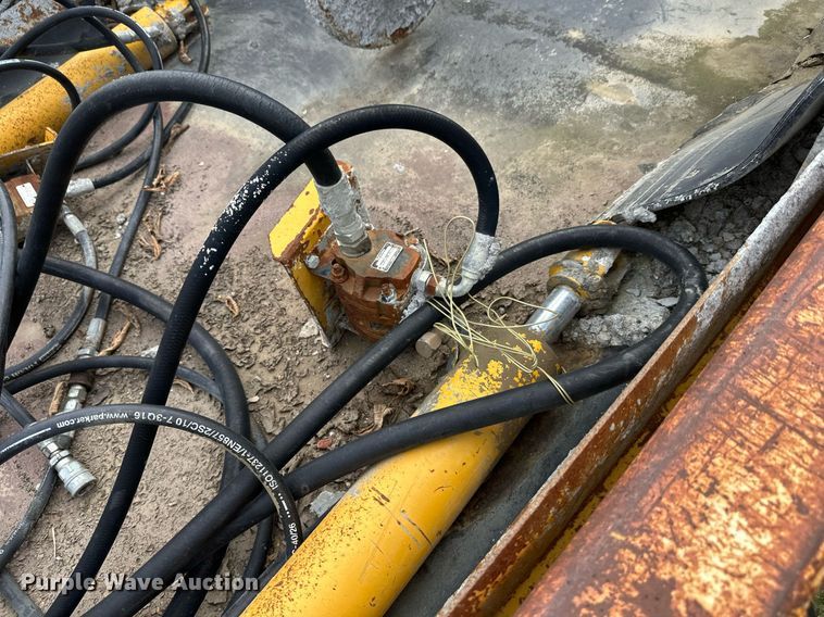 image for item DT6360 Gomaco PS60 placer spreader