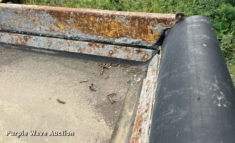 image for item DT6360 Gomaco PS60 placer spreader