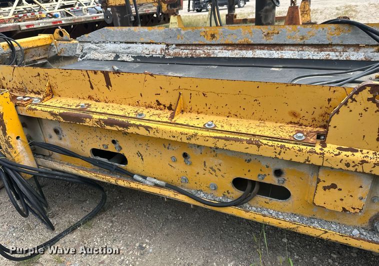 image for item DT6360 Gomaco PS60 placer spreader