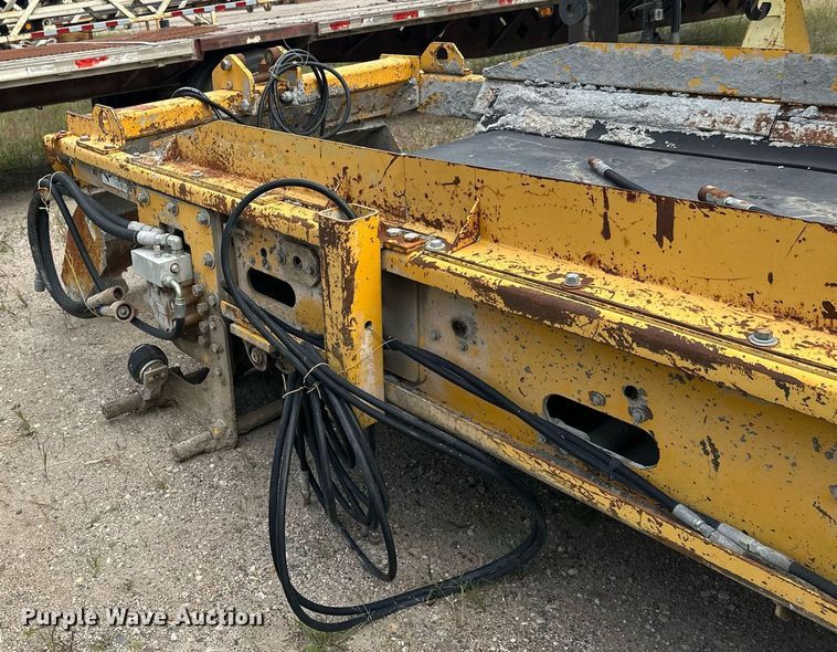 image for item DT6360 Gomaco PS60 placer spreader