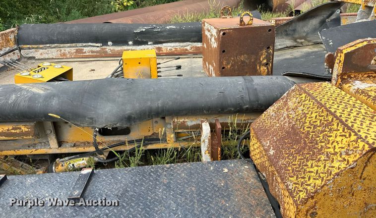 image for item DT6360 Gomaco PS60 placer spreader