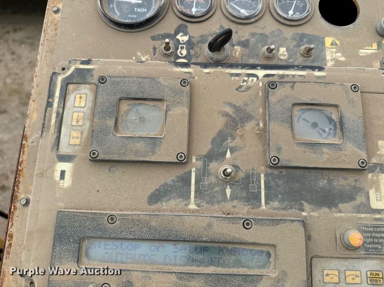 image for item DT6360 Gomaco PS60 placer spreader