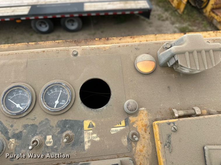 image for item DT6360 Gomaco PS60 placer spreader