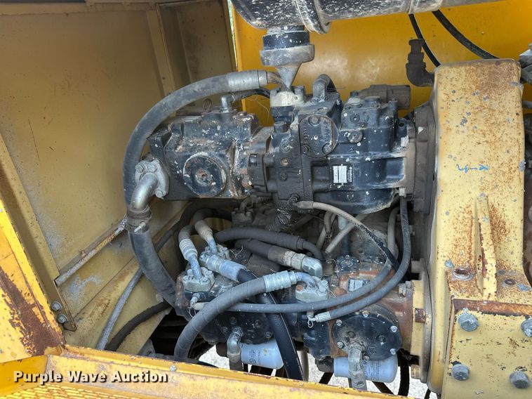 image for item DT6360 Gomaco PS60 placer spreader