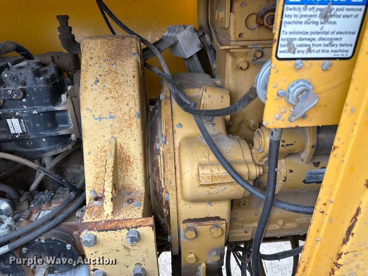 image for item DT6360 Gomaco PS60 placer spreader