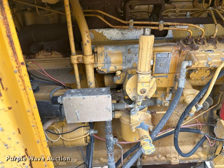 image for item DT6360 Gomaco PS60 placer spreader