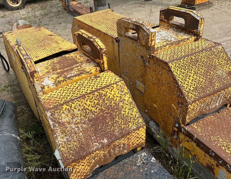 image for item DT6360 Gomaco PS60 placer spreader