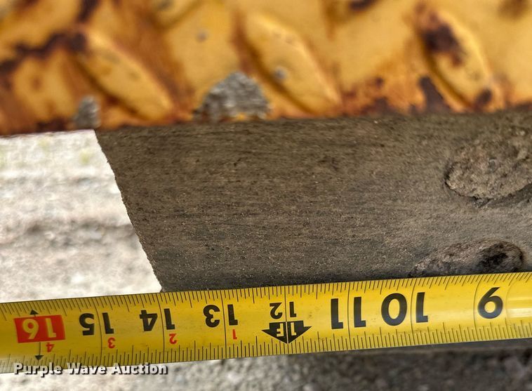 image for item DT6360 Gomaco PS60 placer spreader