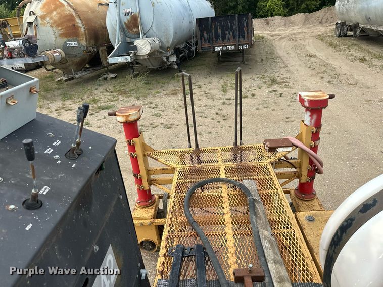 image for item DT6361 Allen CP-342 bridge deck finisher