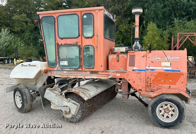 image for item DT6364 Broce RJ350 broom