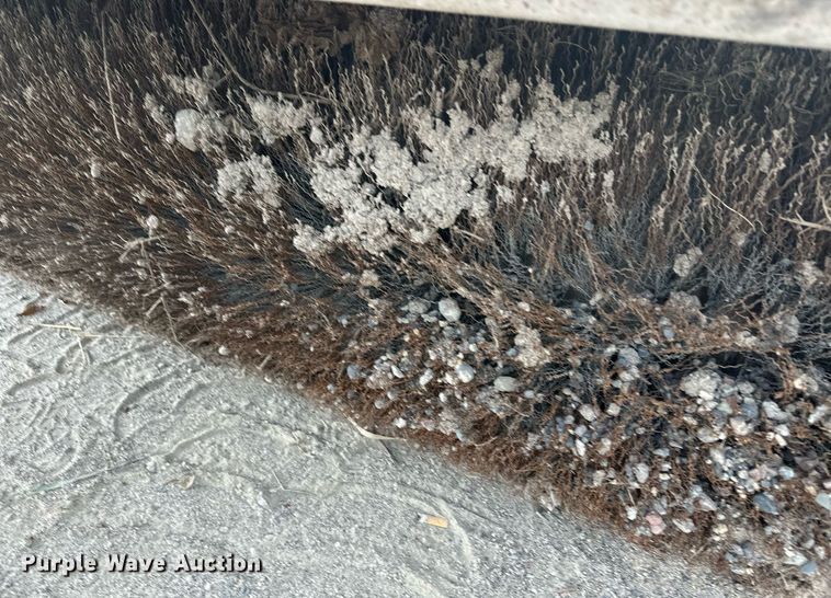 image for item DT6364 Broce RJ350 broom