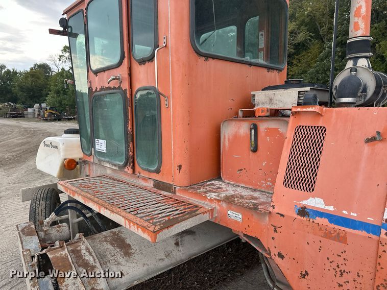 image for item DT6364 Broce RJ350 broom