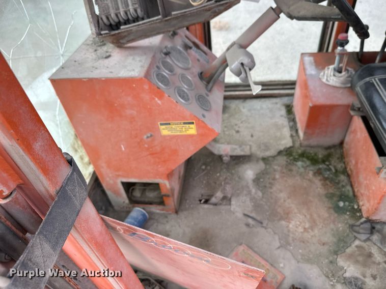 image for item DT6364 Broce RJ350 broom