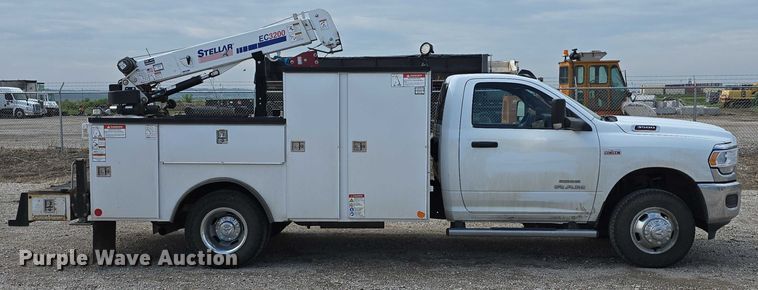 image for item DT6907 2022 RAM 3500  utility bed pickup truck