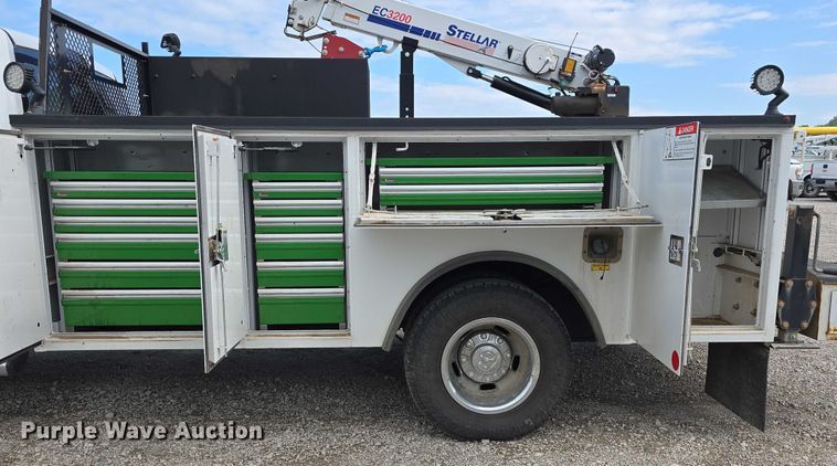 image for item DT6907 2022 RAM 3500  utility bed pickup truck