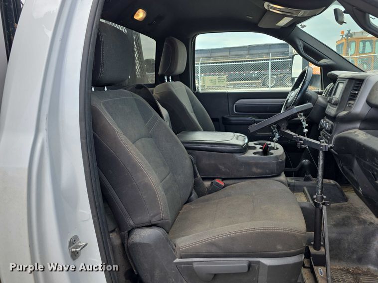 image for item DT6907 2022 RAM 3500  utility bed pickup truck