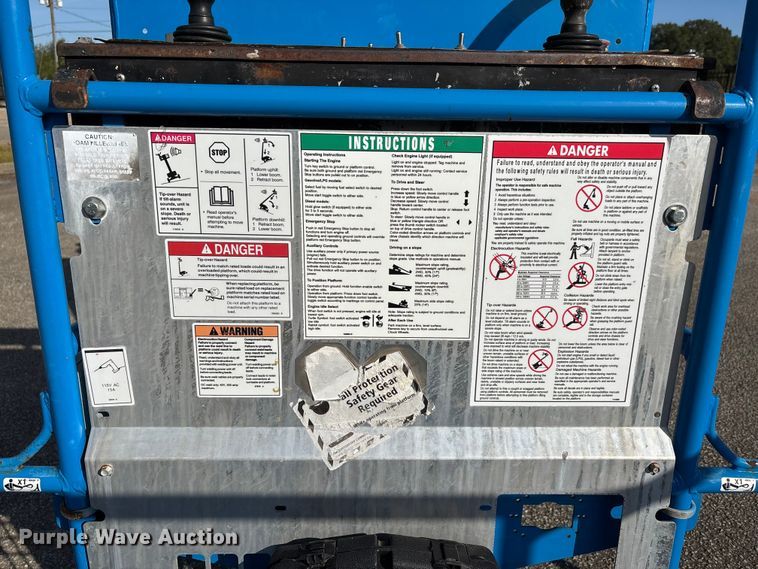 image for item DU1304 2014 Genie S65 boom lift