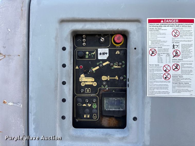 image for item DU1304 2014 Genie S65 boom lift