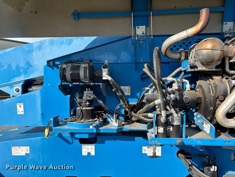 image for item DU1304 2014 Genie S65 boom lift