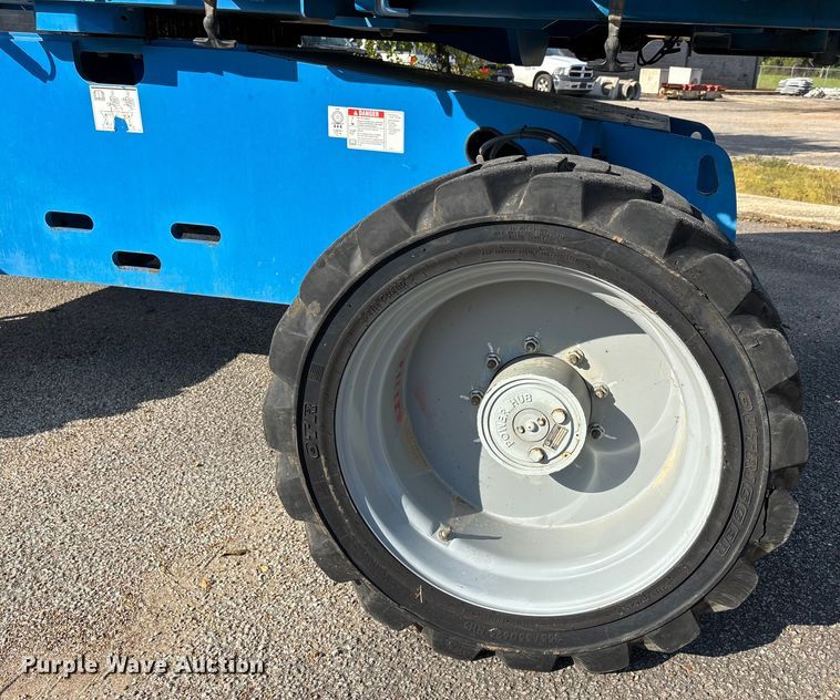 image for item DU1304 2014 Genie S65 boom lift