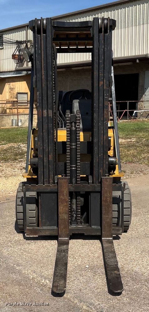 image for item DU1306 Caterpillar C6000 forklift