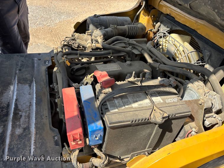 image for item DU1306 Caterpillar C6000 forklift