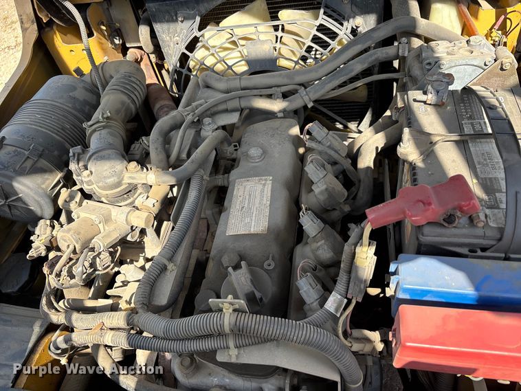 image for item DU1306 Caterpillar C6000 forklift