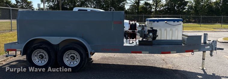 image for item DU1308 2021 O'Neal Trailers JB990 fuel trailer