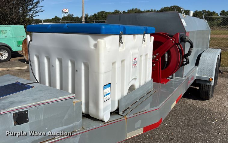 image for item DU1308 2021 O'Neal Trailers JB990 fuel trailer