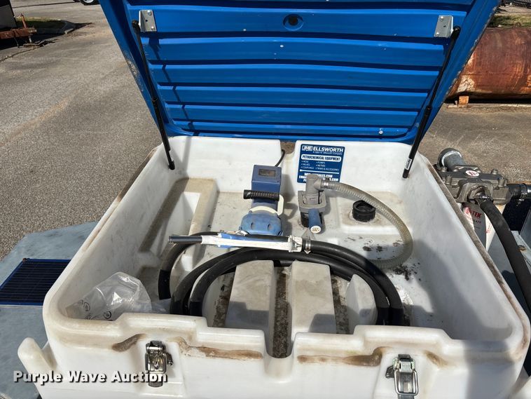 image for item DU1308 2021 O'Neal Trailers JB990 fuel trailer