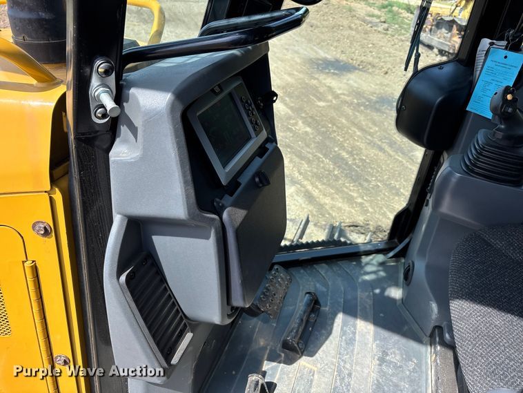 image for item DU1310 2020 Caterpillar D5K2  LGP dozer