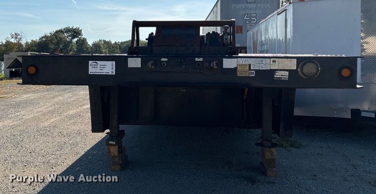image for item DU1311 2007 Trail King TK70HT-482 drop deck hydraulic tail equipment trailer