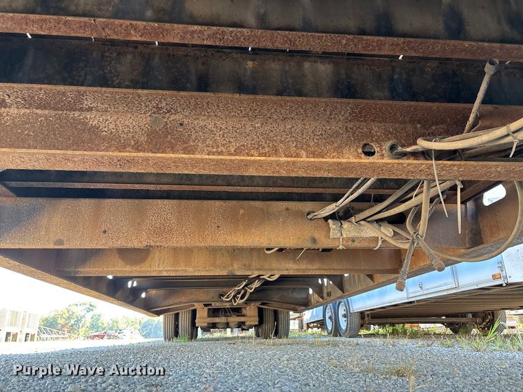 image for item DU1311 2007 Trail King TK70HT-482 drop deck hydraulic tail equipment trailer