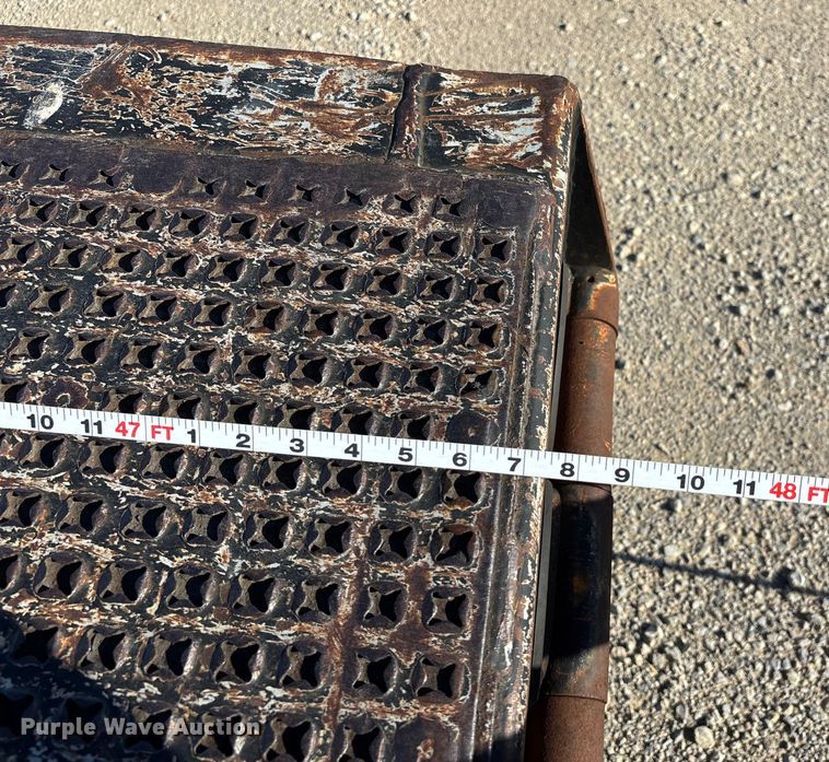 image for item DU1311 2007 Trail King TK70HT-482 drop deck hydraulic tail equipment trailer